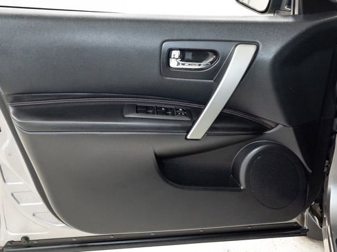 Used 2013 Nissan Rogue SL AWD/4WD image 9