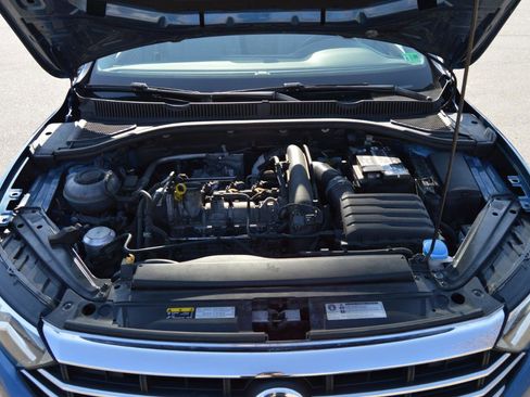 Used 2019 Volkswagen Jetta SE w/ Cold Weather Package image 18