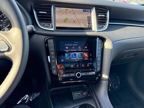 Certified 2025 INFINITI QX50 Sport image 17