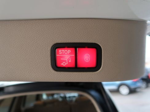 Used 2013 Mercedes-Benz GL 450 4MATIC 4dr GL 450 image 47