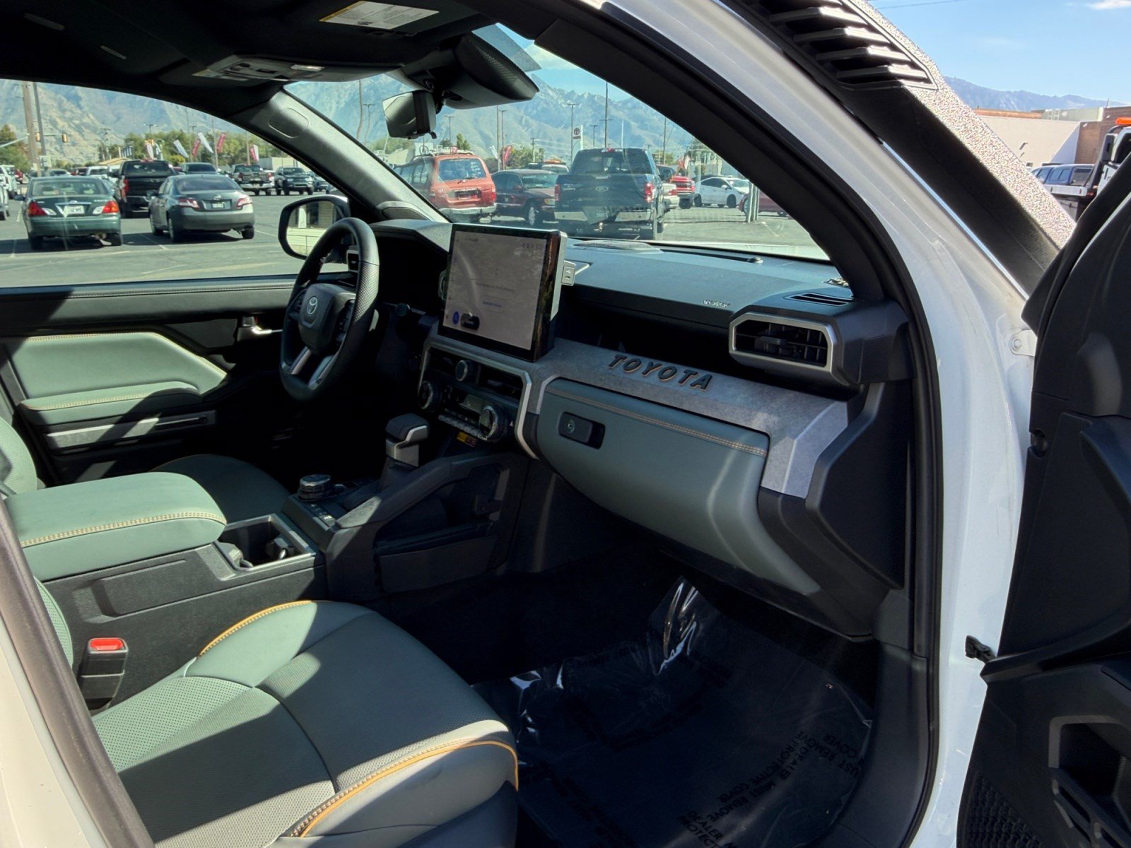 Certified 2025 Toyota Tacoma 4x4 Double Cab Hybrid image 27