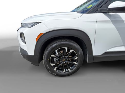 Used 2023 Chevrolet TrailBlazer LT w/ Convenience Package image 9