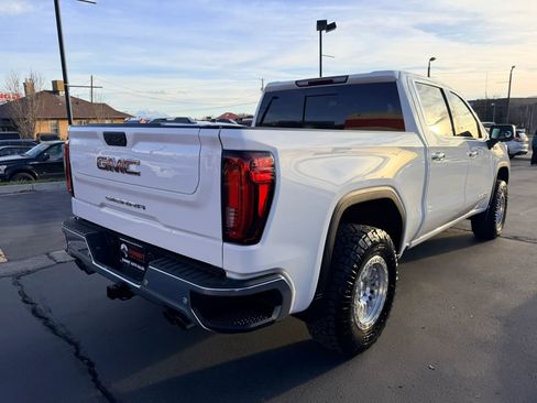 Used 2019 GMC Sierra 1500 SLT w/ SLT Premium Plus Package AWD/4WD image 4
