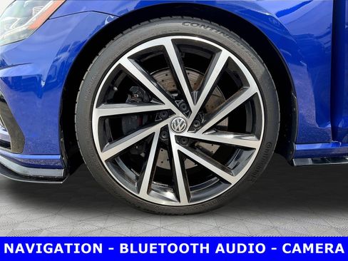 Used 2019 Volkswagen Golf R 4-Door AWD/4WD image 34