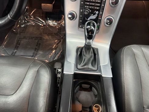 Used 2018 Volvo V60 T5 Cross Country w/ Convenience Package image 34