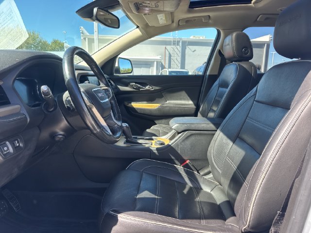 Used 2019 GMC Acadia Denali w/ Technology Package FWD image 14