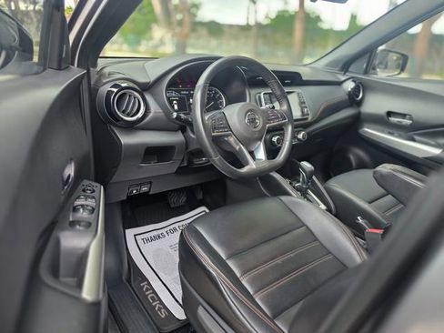 Used 2020 Nissan Kicks SR w/ SR Premium Package FWD image 23