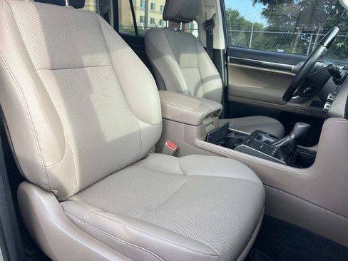 Certified 2023 Lexus GX 460 Premium AWD/4WD image 29