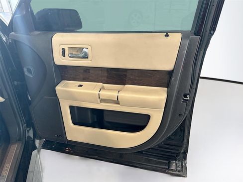 Used 2018 Ford Flex Limited image 14