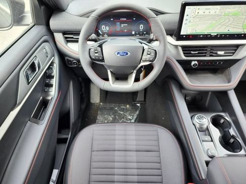 New 2026 Ford Explorer ST-Line w/ ST-Line Street Pack AWD/4WD image 13
