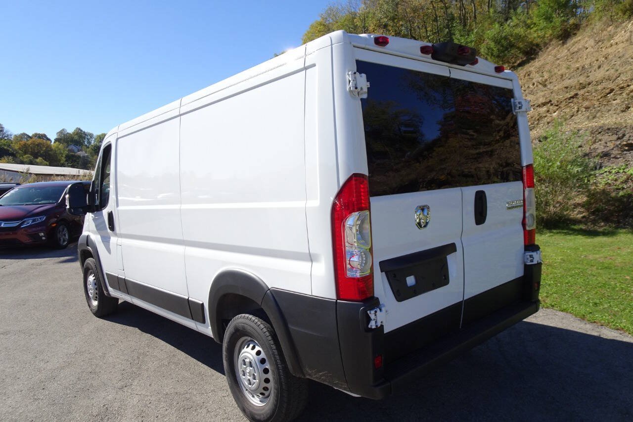 Used 2025 RAM ProMaster 2500 w/ U-Haul Equipment Group FWD image 8