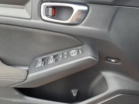 Used 2022 Honda Civic Sport image 15