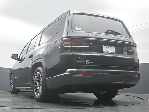 Used 2022 Jeep Wagoneer Series III w/ Flexible Seating Group AWD/4WD image 53