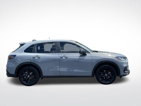 Certified 2025 Honda HR-V Sport image 7
