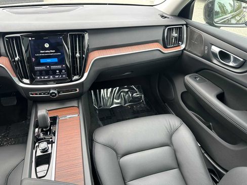 Used 2026 Volvo V60 B5 Cross Country Plus w/ Climate Package image 18