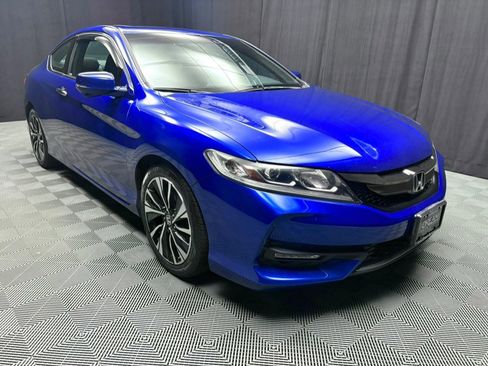 Used 2017 Honda Accord EX image 8
