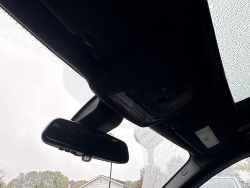 Used 2014 BMW 750Li xDrive image 46