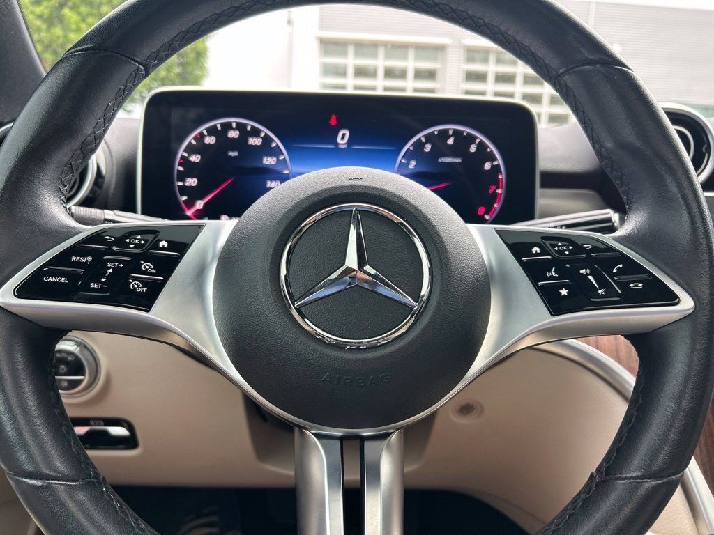 Used 2022 Mercedes-Benz C 300 Sedan image 25