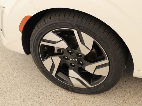 Used 2023 Kia Soul GT-Line FWD image 37