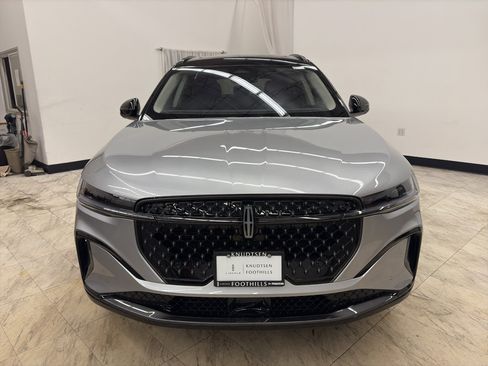 New 2026 Lincoln Nautilus Reserve w/ Jet Appearance Package image 2