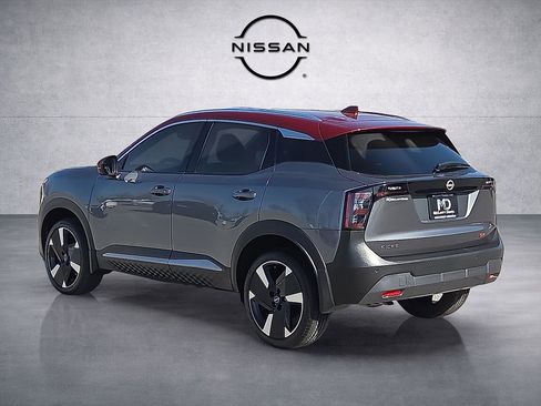 Used 2025 Nissan Kicks SR image 4