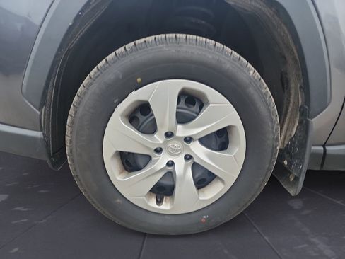 Certified 2022 Toyota RAV4 LE image 14