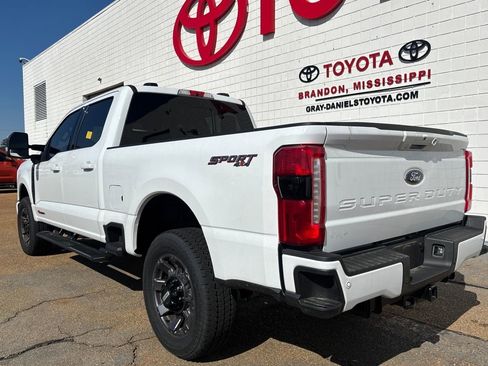 Used 2024 Ford F250 Lariat w/ Lariat Ultimate Package image 3