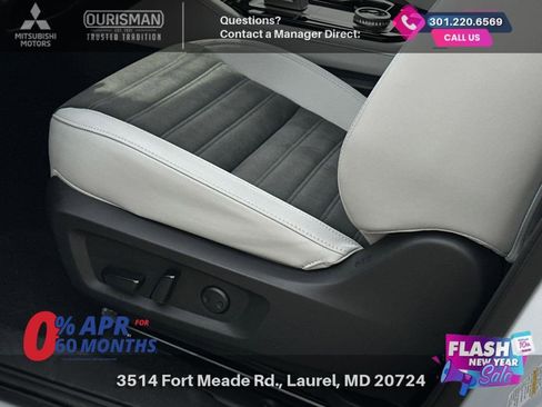 New 2025 Mitsubishi Outlander SE image 7