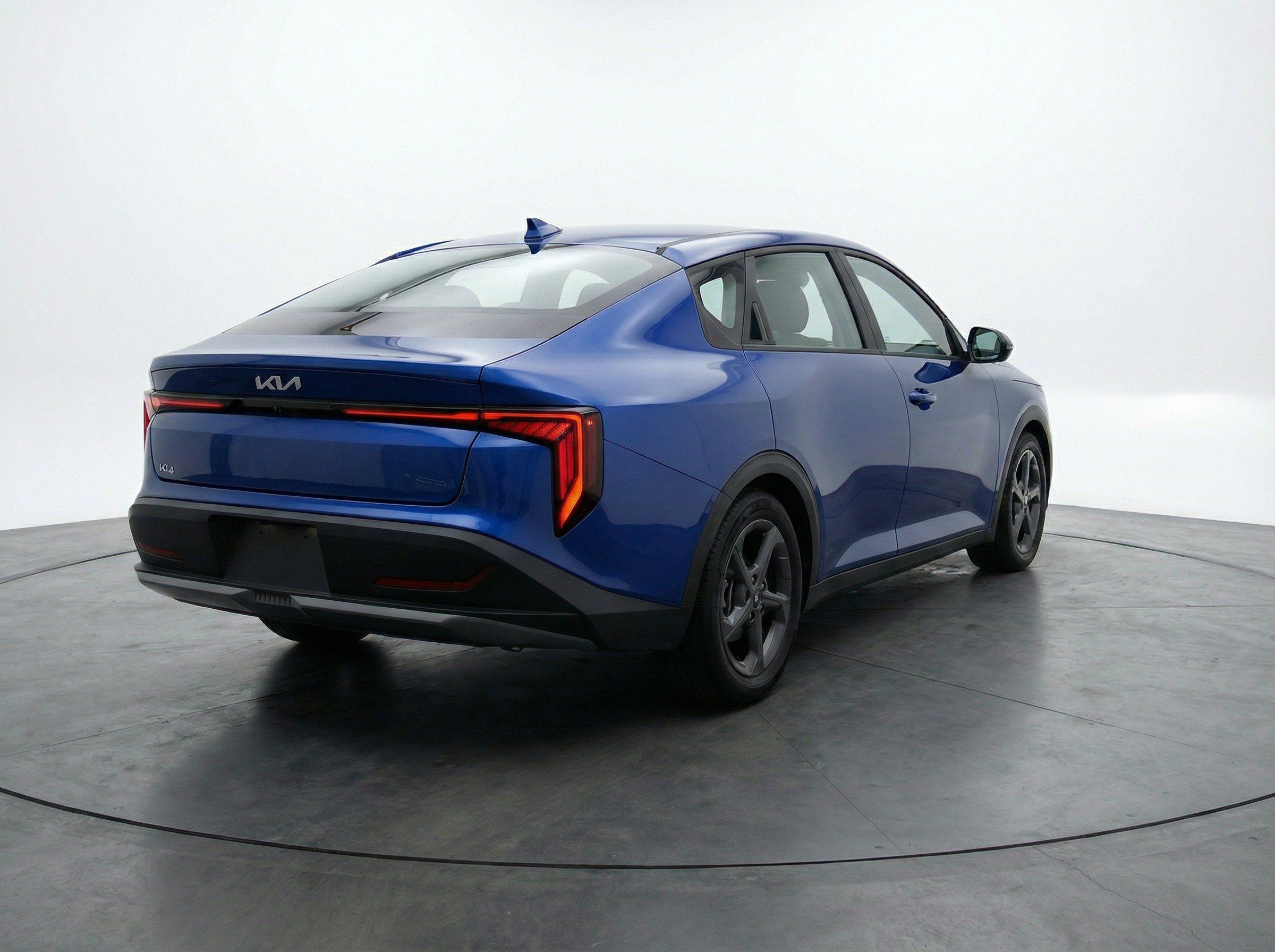 Used 2025 Kia K4 FWD image 9