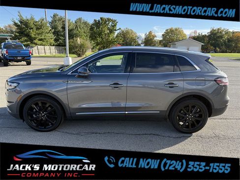 Used 2023 Lincoln Nautilus Reserve w/ Monochromatic Package image 8