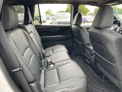 Used 2024 Honda Passport EX-L image 28