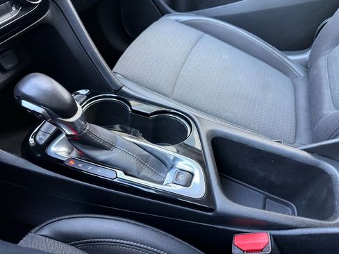 Used 2020 Buick Encore GX Select w/ Sport Touring Package FWD image 25