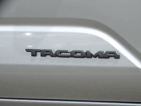 Certified 2024 Toyota Tacoma SR5 image 9