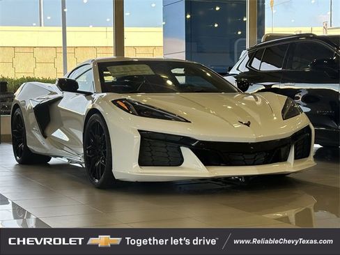 New 2025 Chevrolet Corvette Z06 image 2