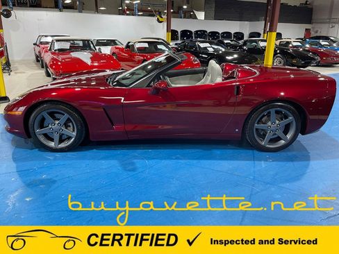 Used 2007 Chevrolet Corvette Convertible w/ Preferred Equipment Group RWD image 8