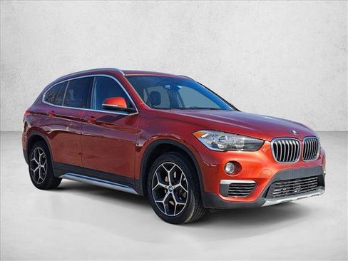 Used 2018 BMW X1 sDrive28i image 3