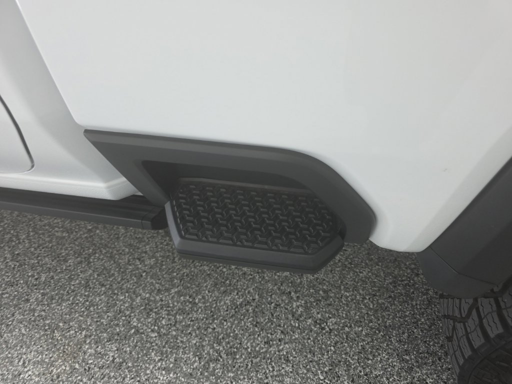Used 2026 GMC Sierra 2500 AT4X AWD/4WD image 36