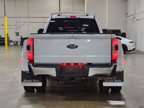 Used 2024 Ford F350 Lariat AWD/4WD image 10