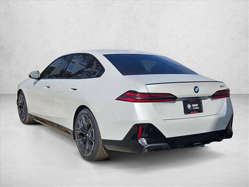 Used 2026 BMW 530i RWD image 8