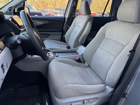 Used 2019 Honda Pilot EX image 5