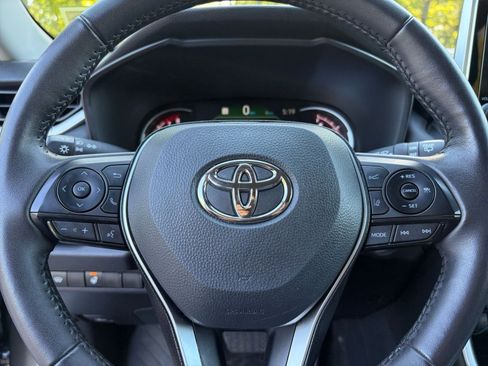 Used 2025 Toyota RAV4 XLE w/ Weather Package FWD image 28