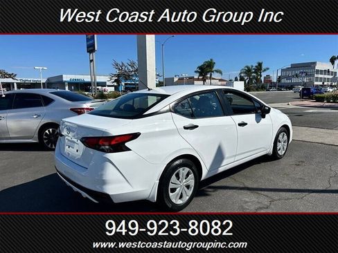 Used 2020 Nissan Versa S image 4