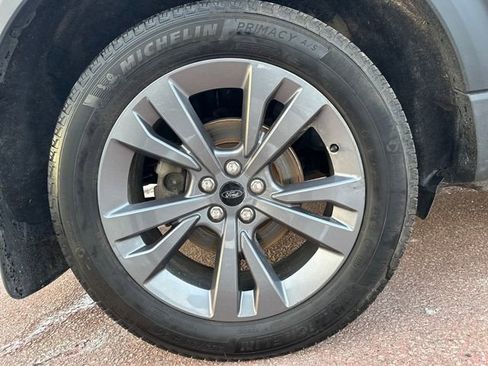 Used 2025 Ford Explorer Active w/ Active Comfort Package image 33