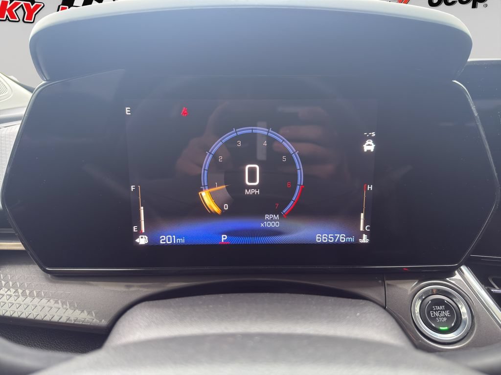 Used 2025 Chevrolet Trax ACTIV w/ Driver Confidence Package FWD image 27