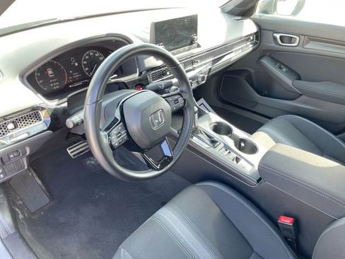 Used 2023 Honda Civic Sport image 11