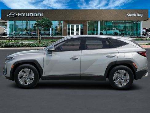 New 2026 Hyundai Tucson Blue SE image 3