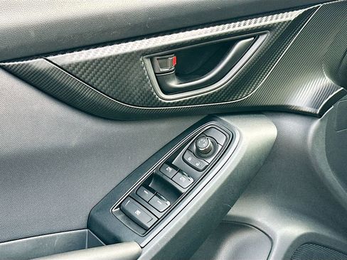 Used 2019 Subaru Crosstrek 2.0i Premium image 17