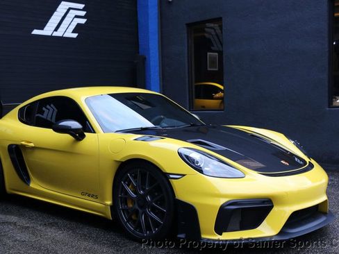 Used 2023 Porsche 718 Cayman GT4 RS w/ Weissach Package RWD image 3
