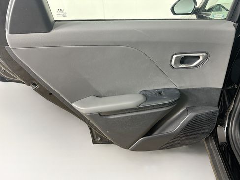 Used 2025 Kia K4 FWD image 25