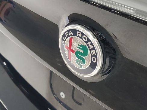 Used 2021 Alfa Romeo Giulia Sprint w/ Nero Edizione image 7